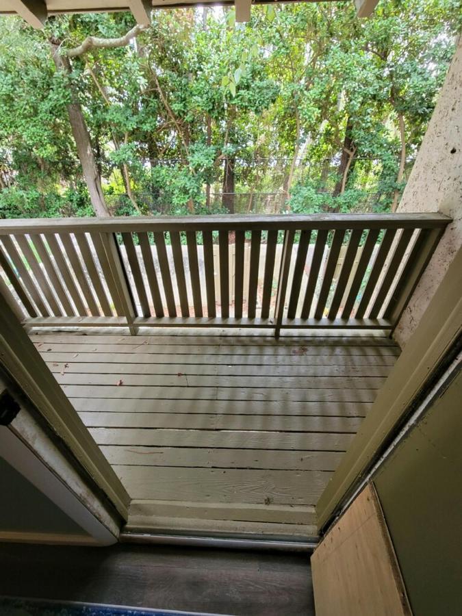 Hhi Homes- Newly Renovated Cozy Modern Pet-friendly Villa-ideal Location Villa *