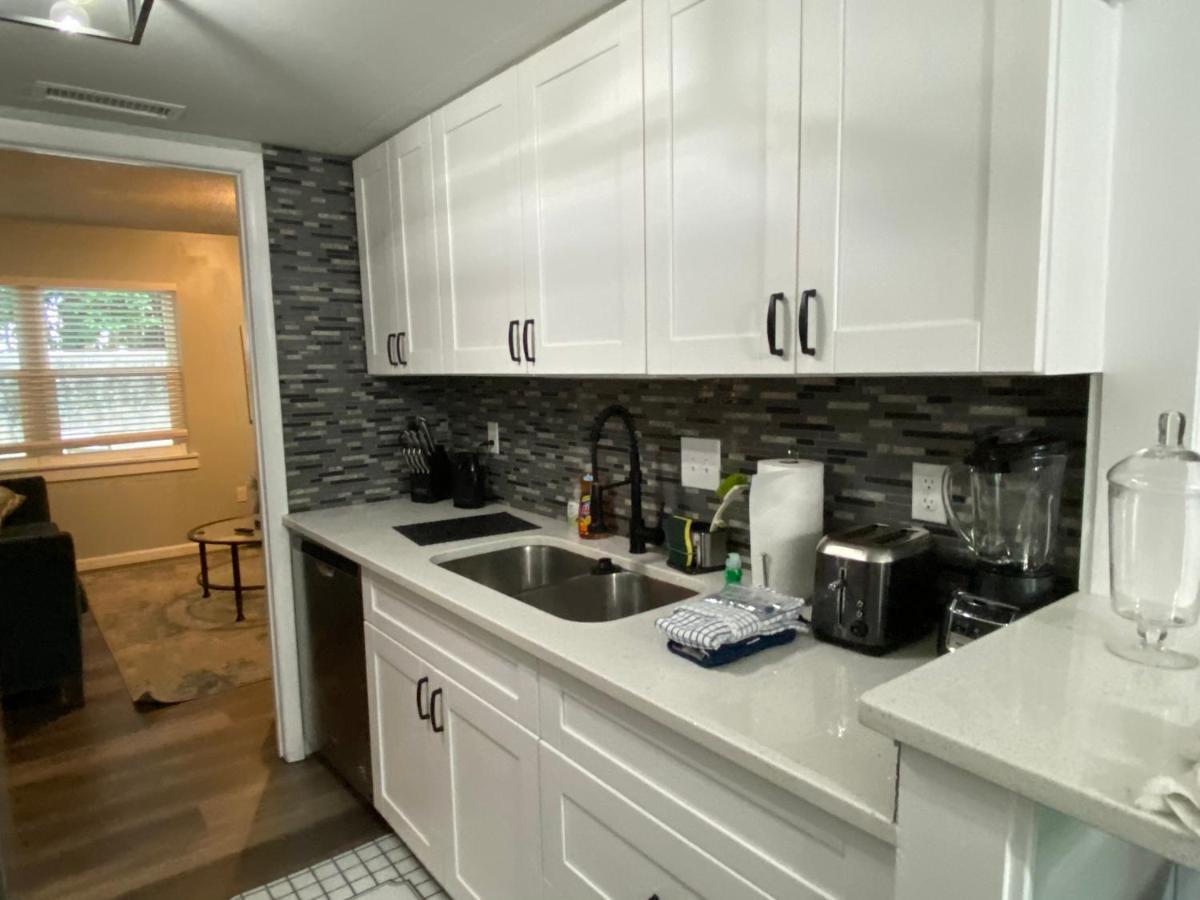 Hhi Homes- Newly Renovated Cozy Modern Pet-friendly Villa-ideal Location Villa Hilton Head Island