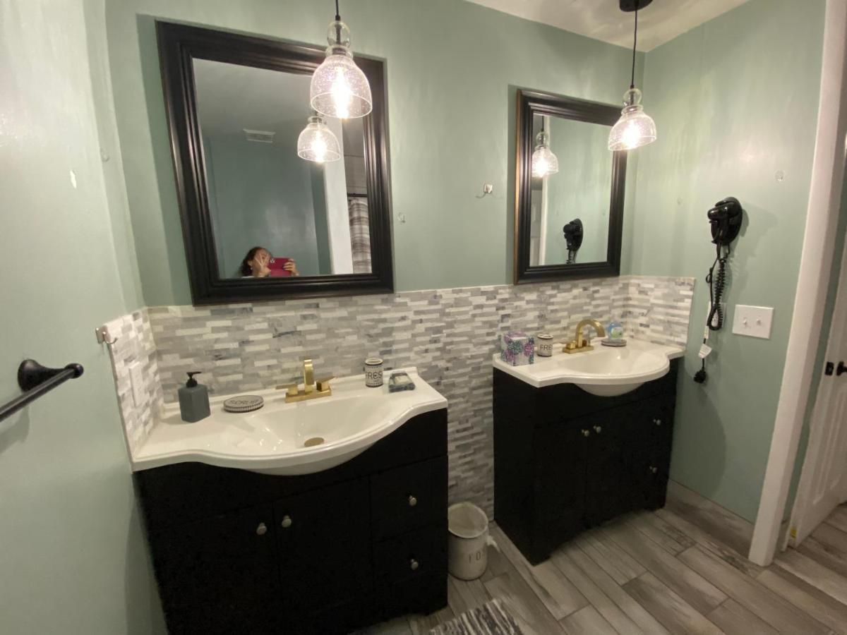 Hhi Homes- Newly Renovated Cozy Modern Pet-friendly Villa-ideal Location Hilton Head Island