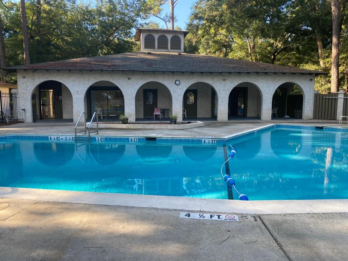 Hhi Homes- Newly Renovated Cozy Modern Pet-friendly Villa-ideal Location *