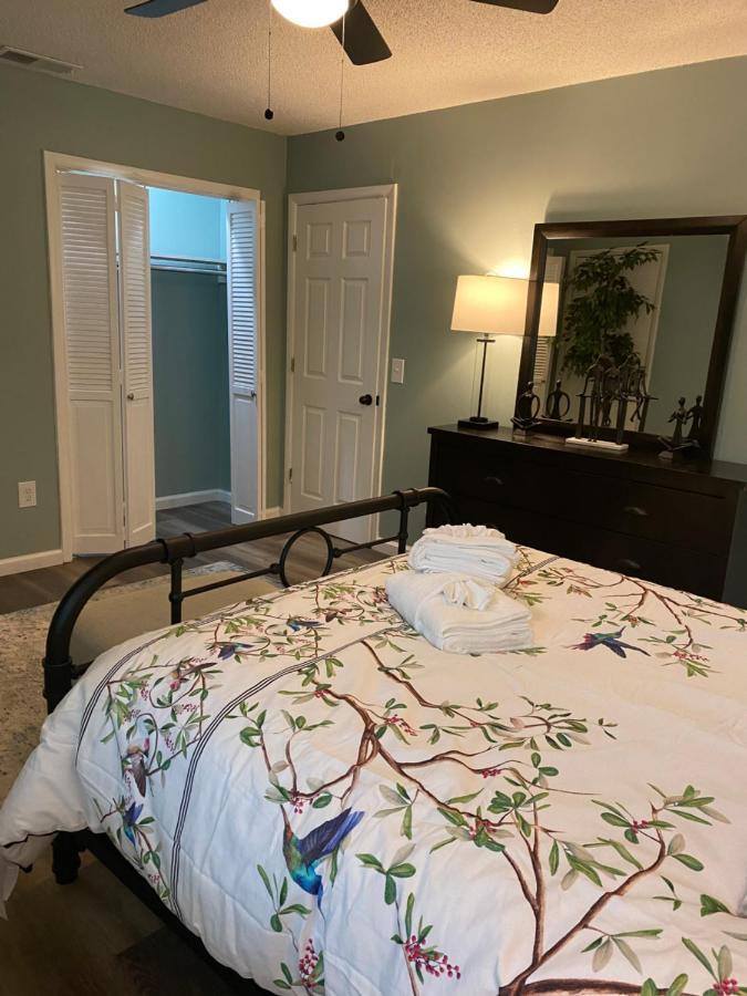 Hhi Homes- Newly Renovated Cozy Modern Pet-friendly Villa-ideal Location Villa Hilton Head Island