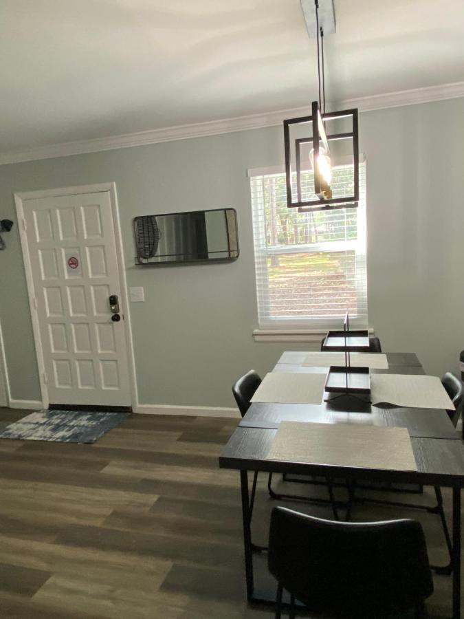 Hhi Homes- Newly Renovated Cozy Modern Pet-friendly Villa-ideal Location *