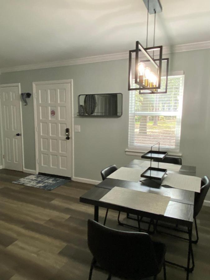 Hhi Homes- Newly Renovated Cozy Modern Pet-friendly Villa-ideal Location * Hilton Head Island